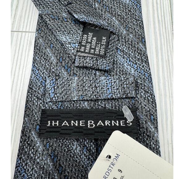 Jhane Barnes Men’s Necktie 100% Silk Handmade Gray Blue Formal Tie Designer - Picture 3 of 4